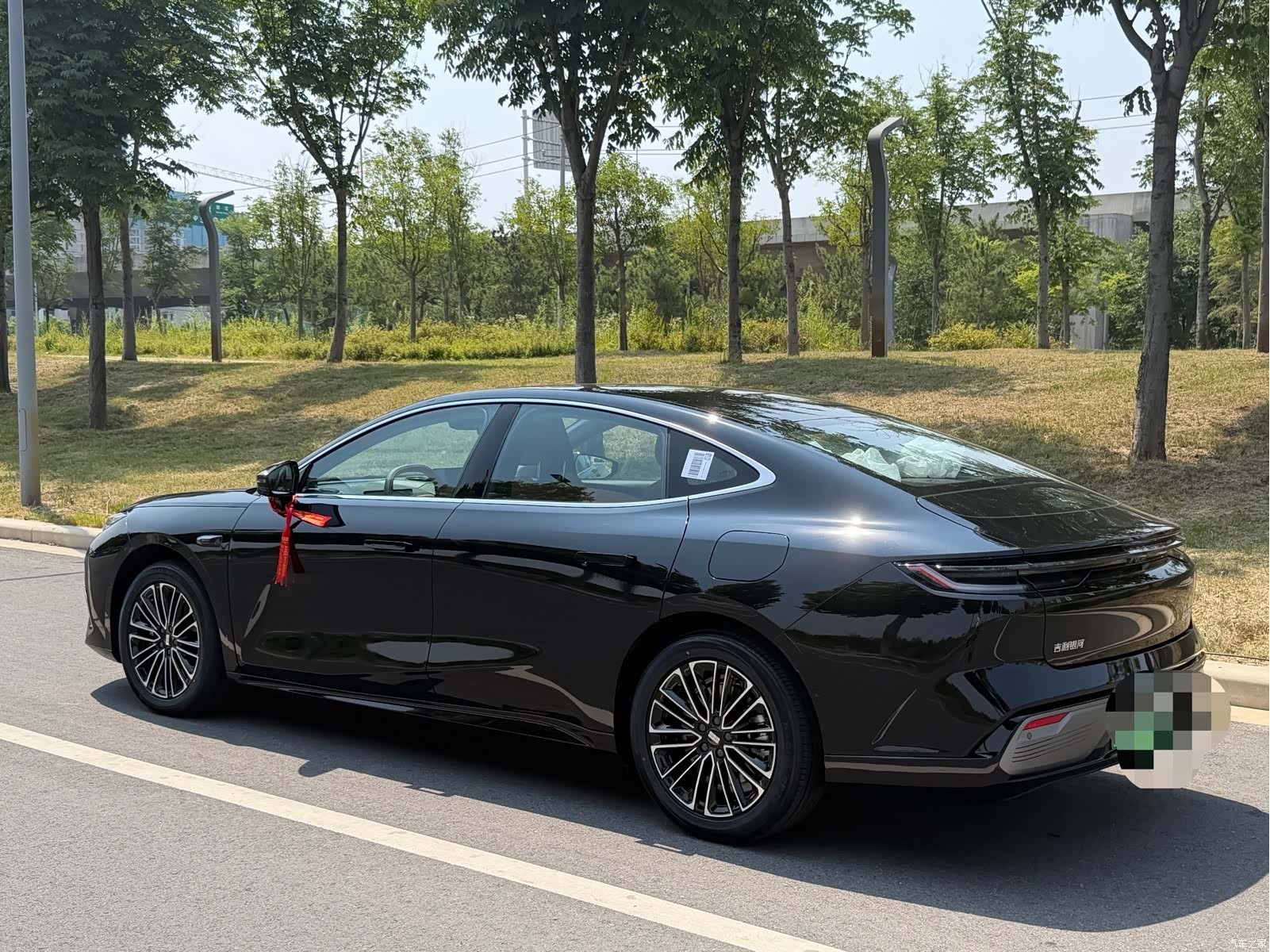 Geely 8, 2026 3