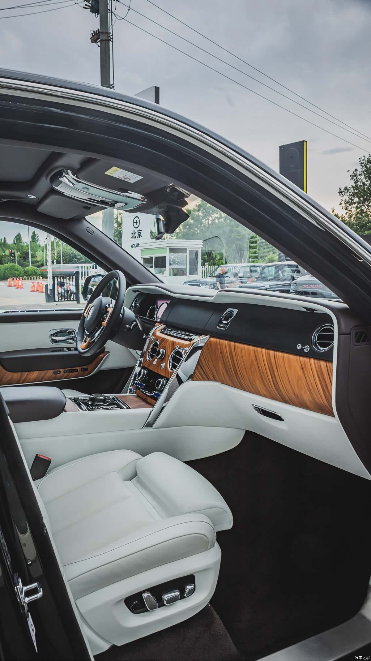 Rolls-Royce Cullinan, 2020 17