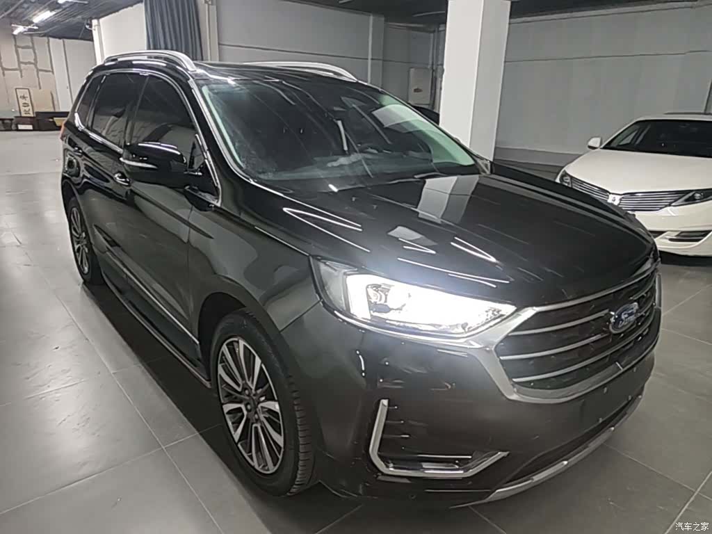 Ford Edge, 2023 4