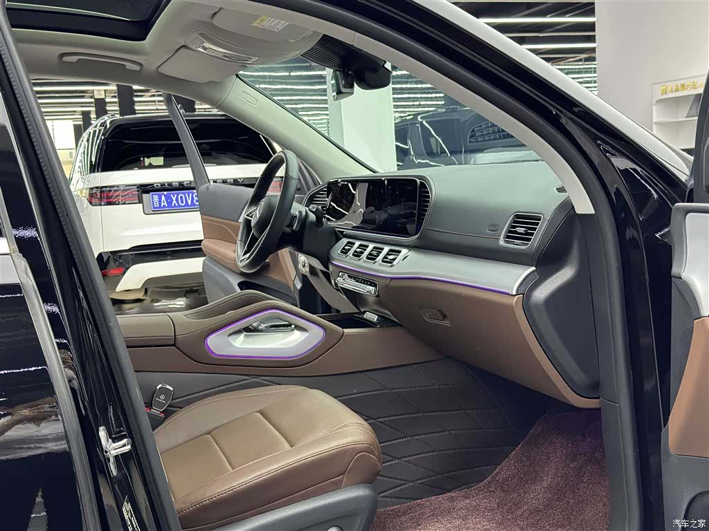 Mercedes-Benz GLS, 2024 8
