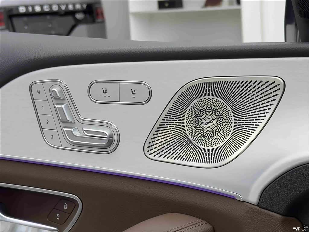 Mercedes-Benz GLS, 2024 16