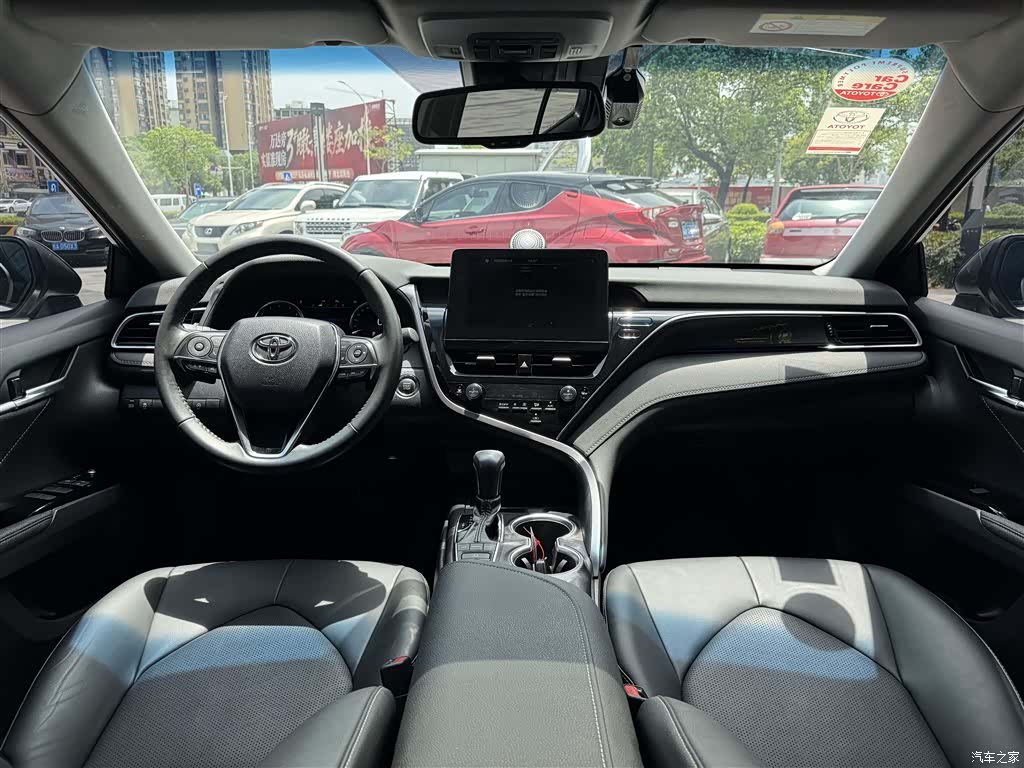 Toyota Camry, 2023 14
