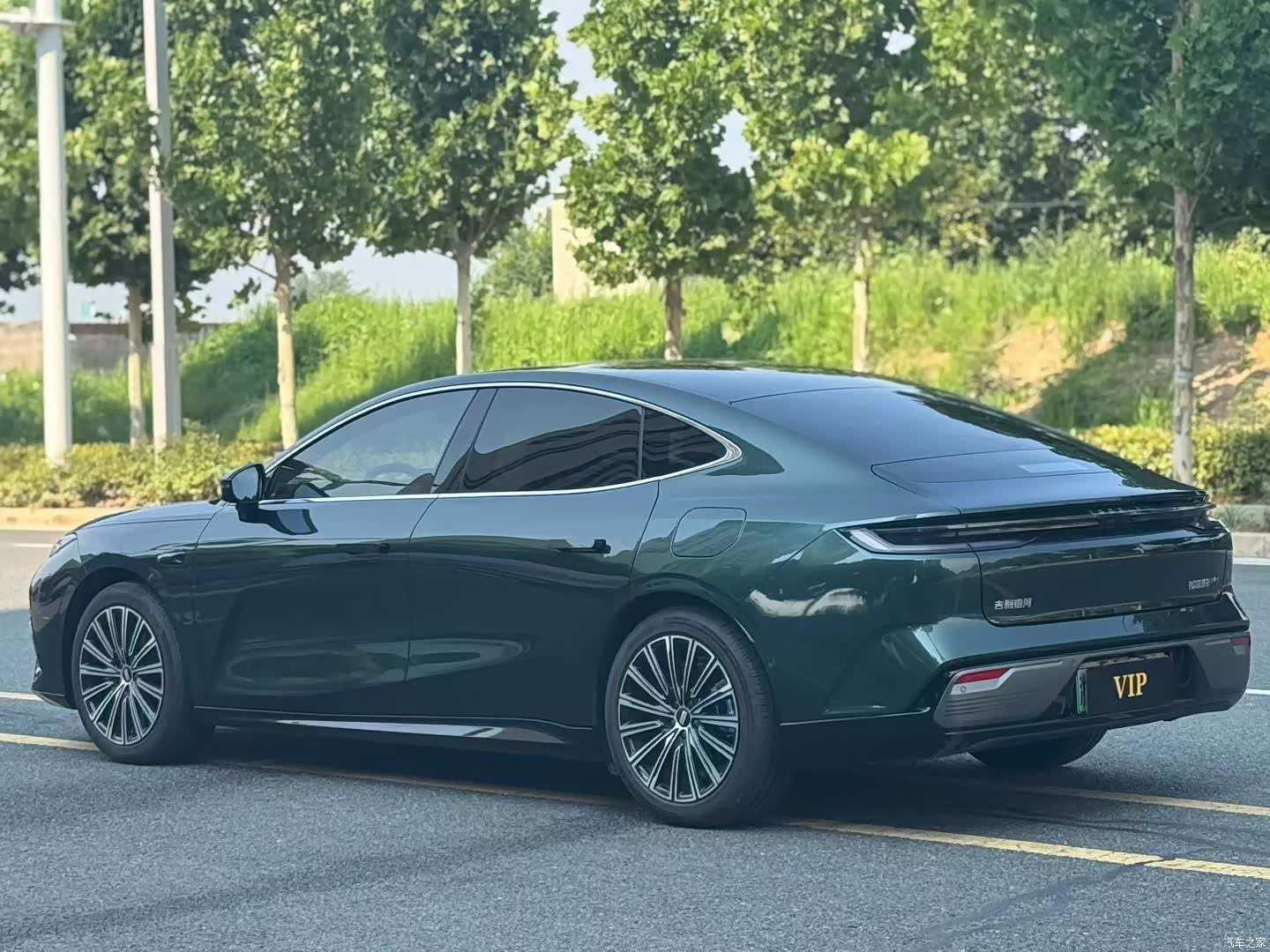 Geely 8, 2025 7