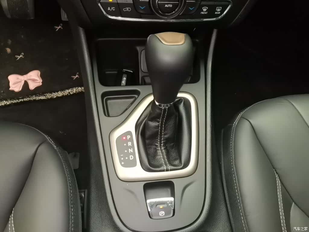 Jeep Cherokee, 2017 14