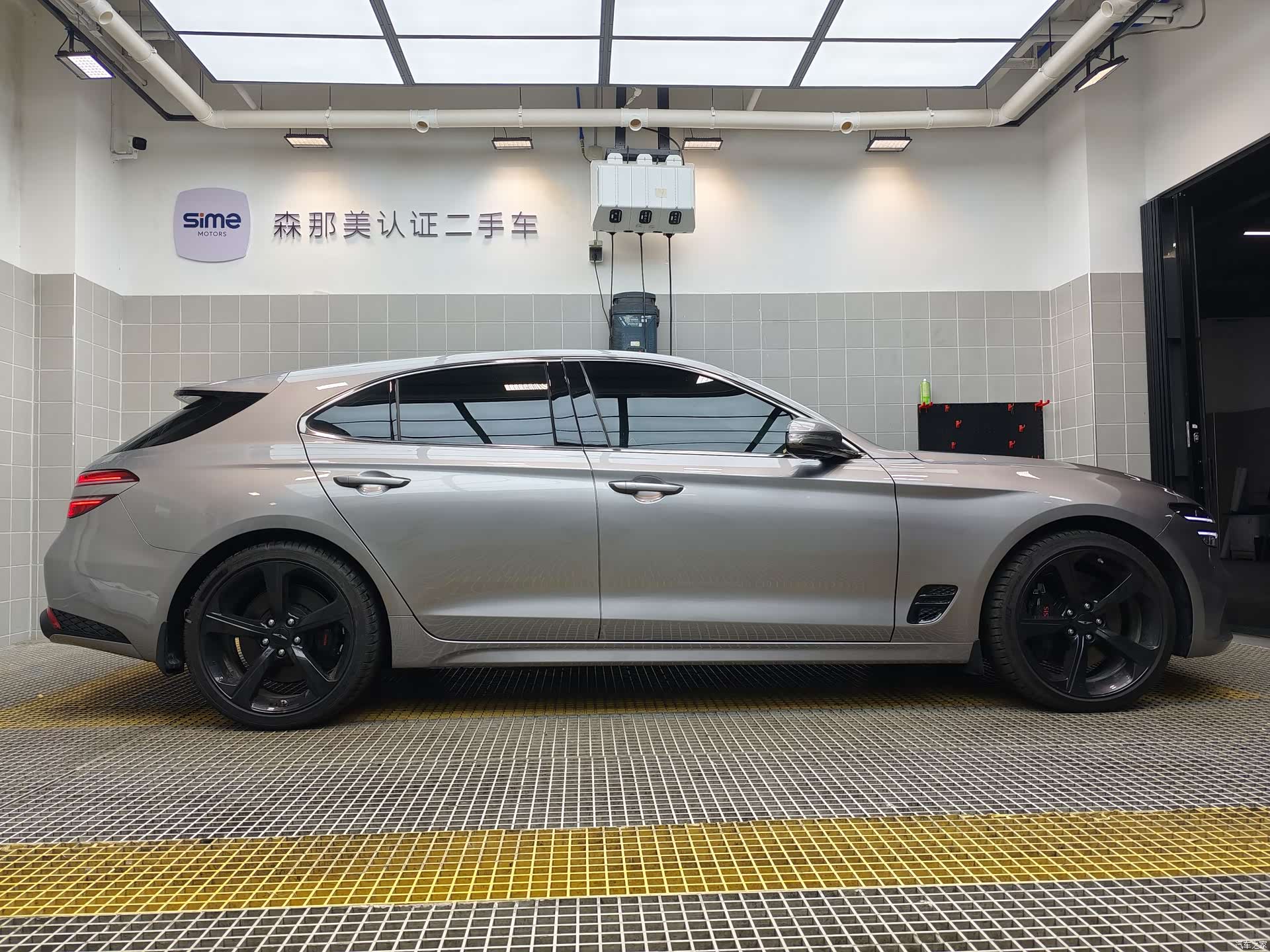 Genesis G70, 2025 15