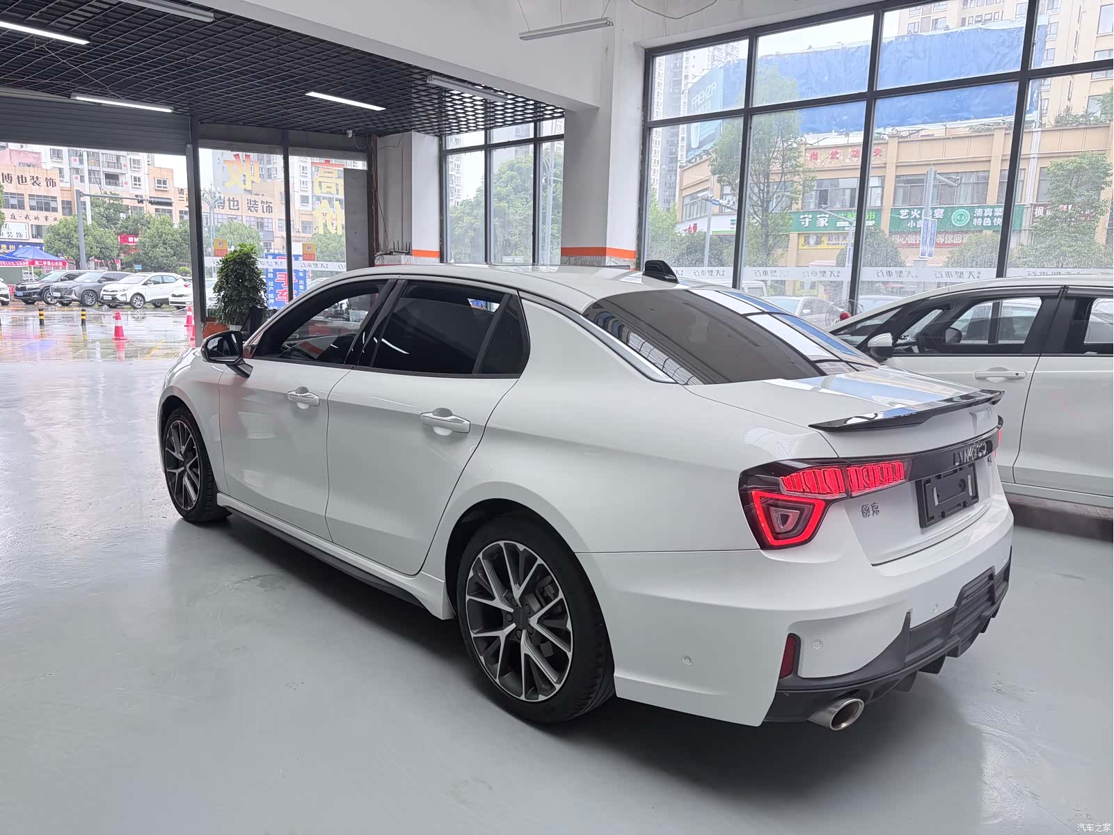 Lynk & Co 01, 2020 12