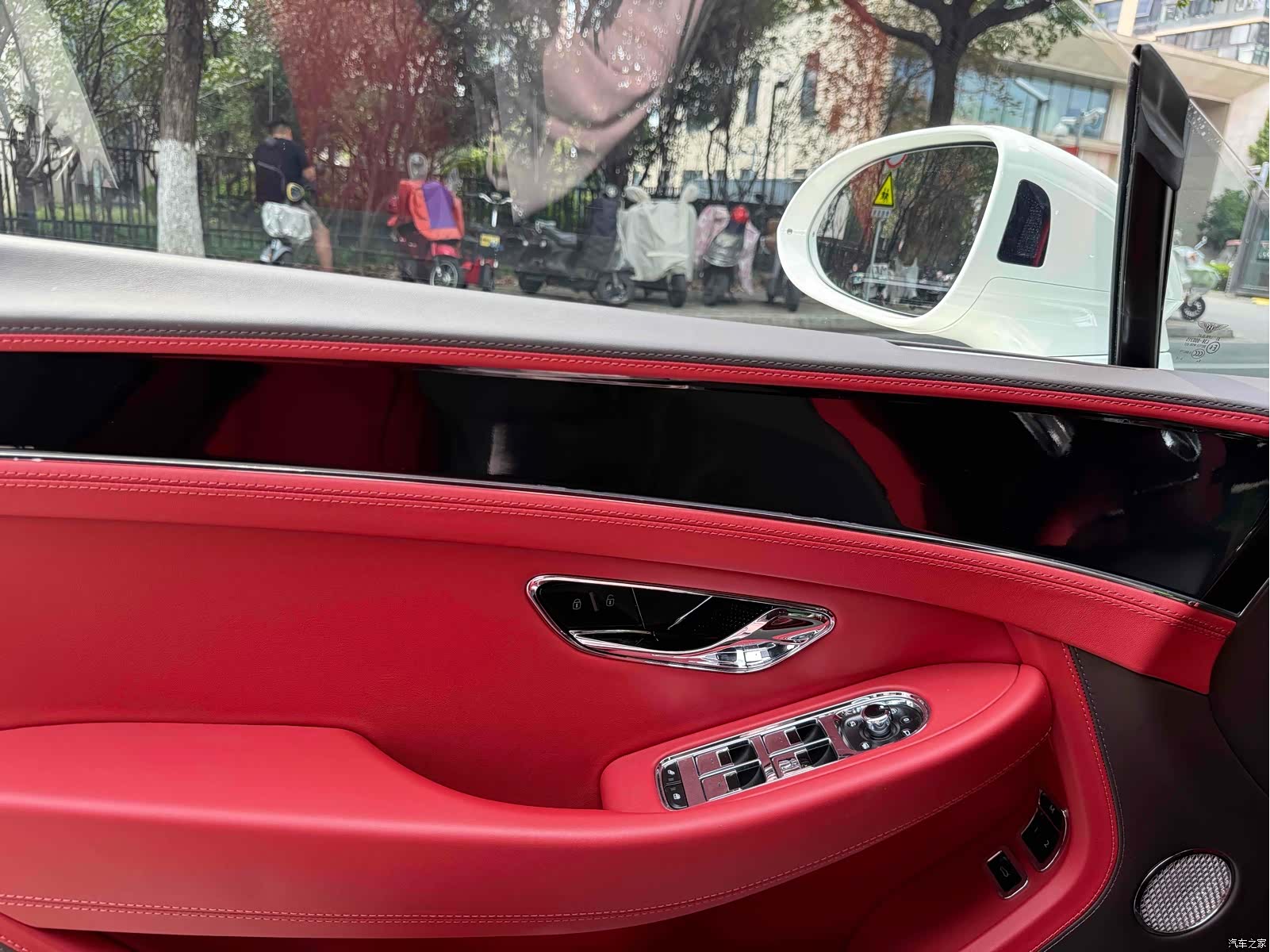 Bentley Continental GT, 2021 12
