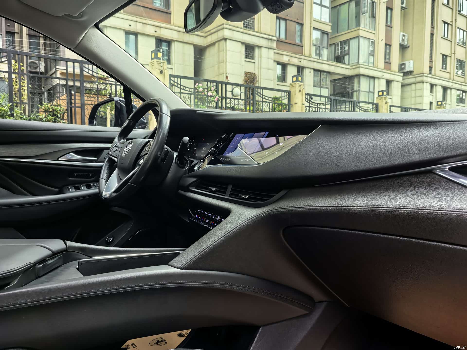 Buick Enclave, 2021 9