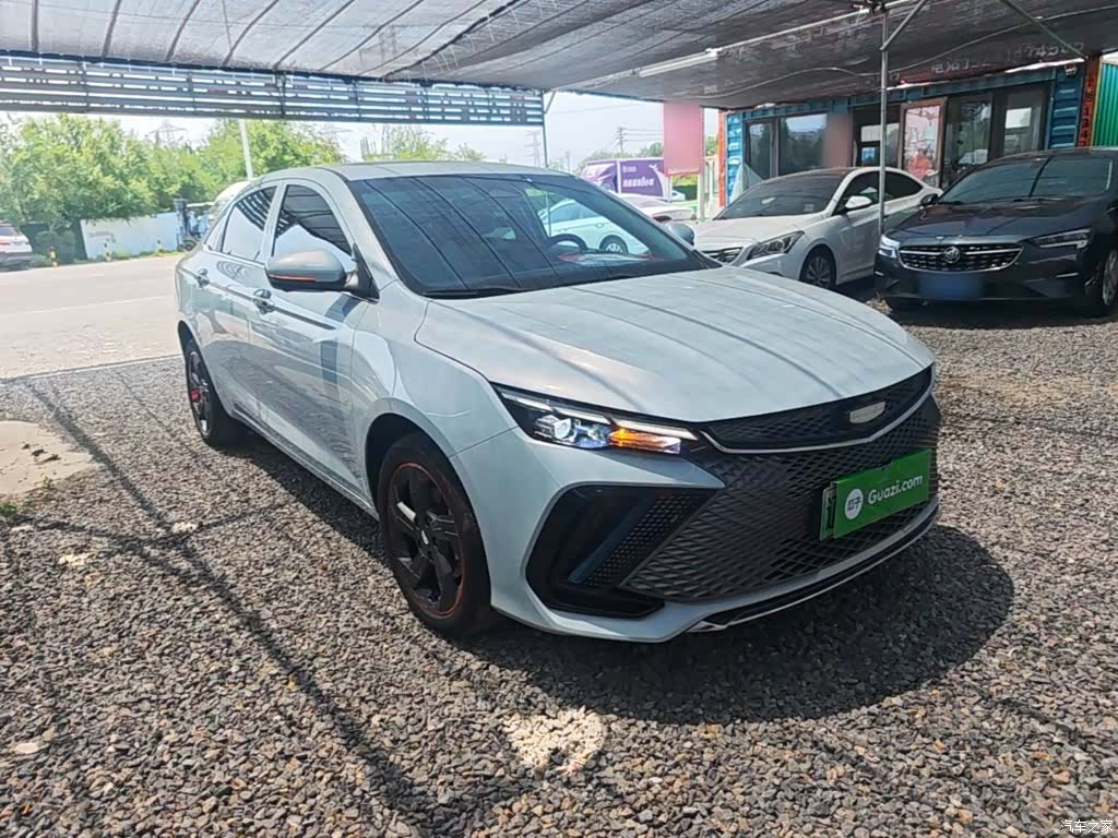 Geely Emgrand, 2022 4