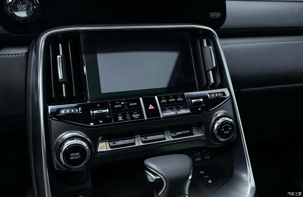 Lexus LX, 2024 11