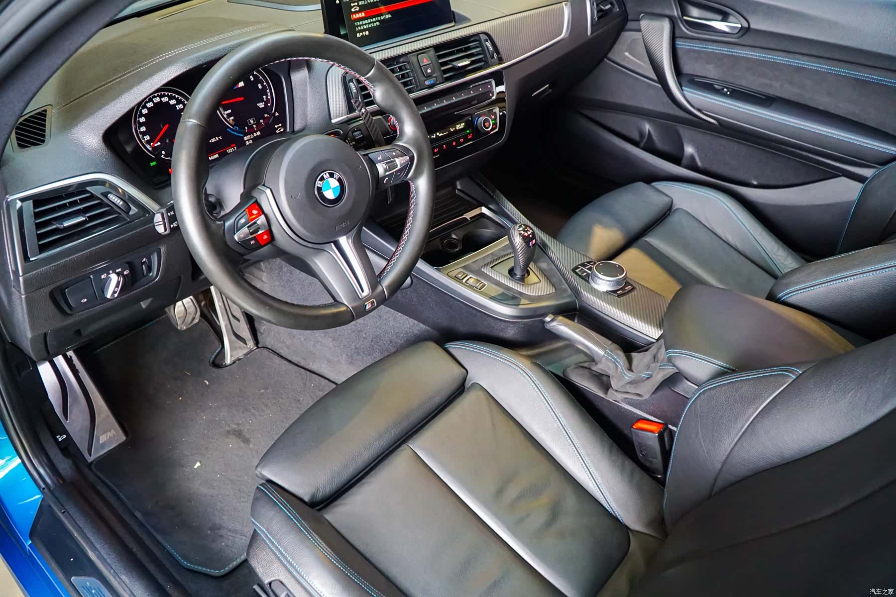 BMW M2, 2018 все фото