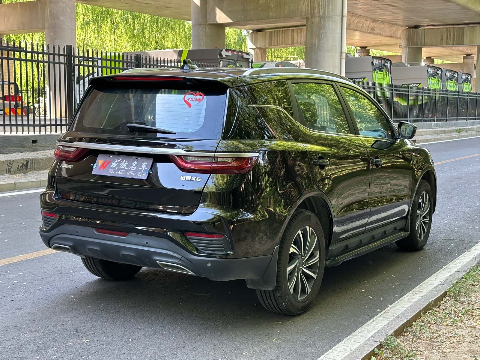 Geely X6, 2019 3