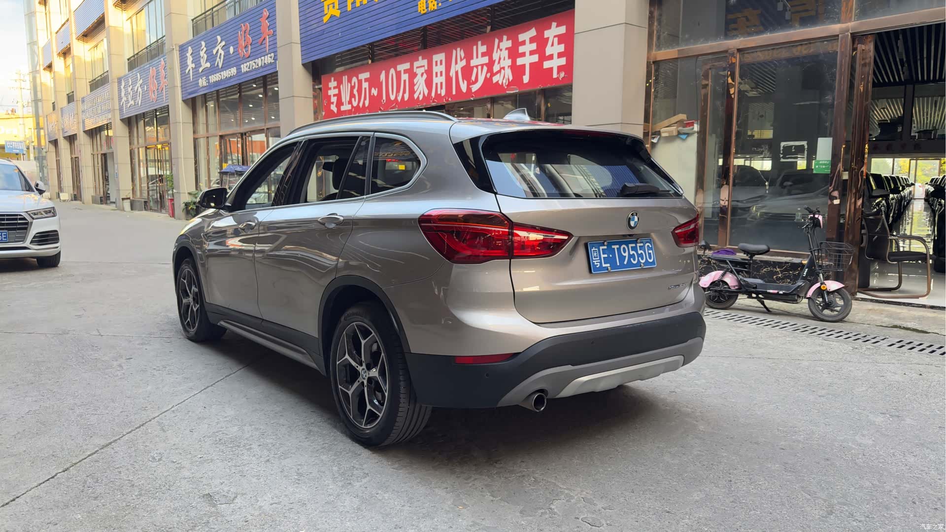 BMW X1, 2019 все фото