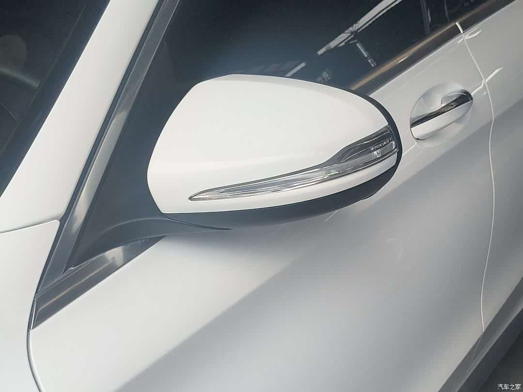 Mercedes-Benz C-Class, 2019 11