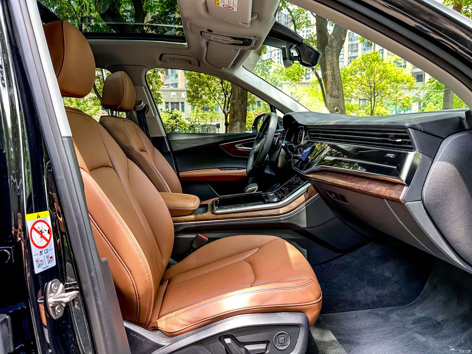 Audi Q7, 2025 12