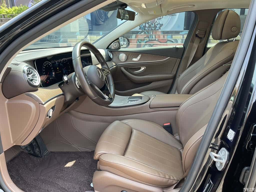 Mercedes-Benz E-Class, 2021 20