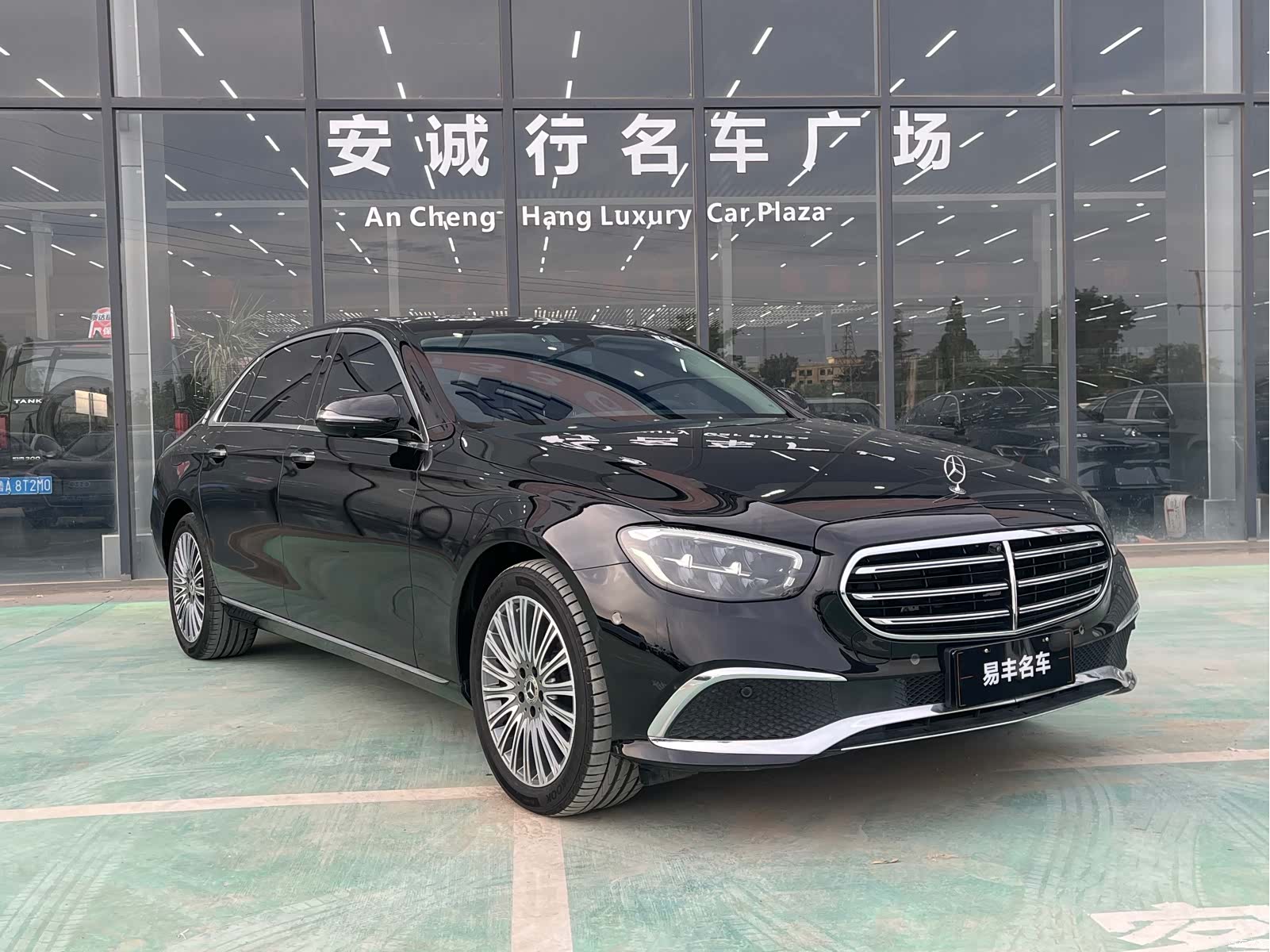 Mercedes-Benz E-Class, 2024 3