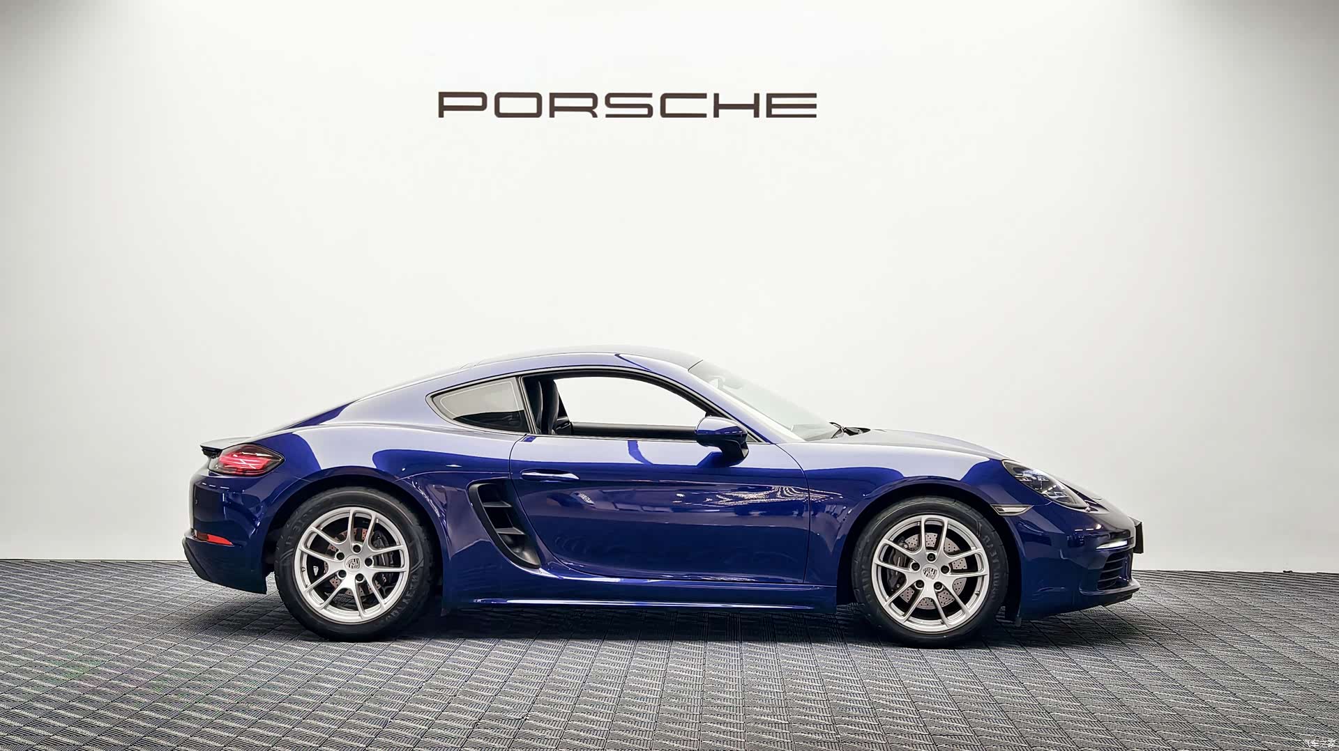 Porsche Cayman, 2022 8