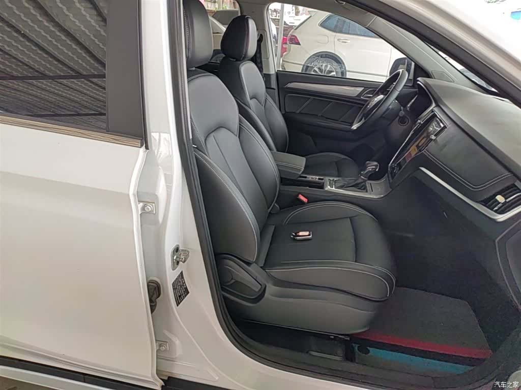 Roewe RX5, 2020 24