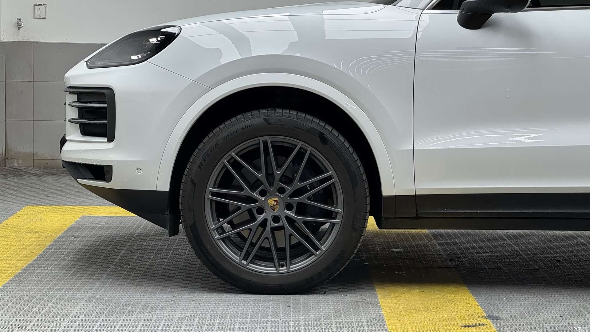 Porsche Cayenne, 2024 9