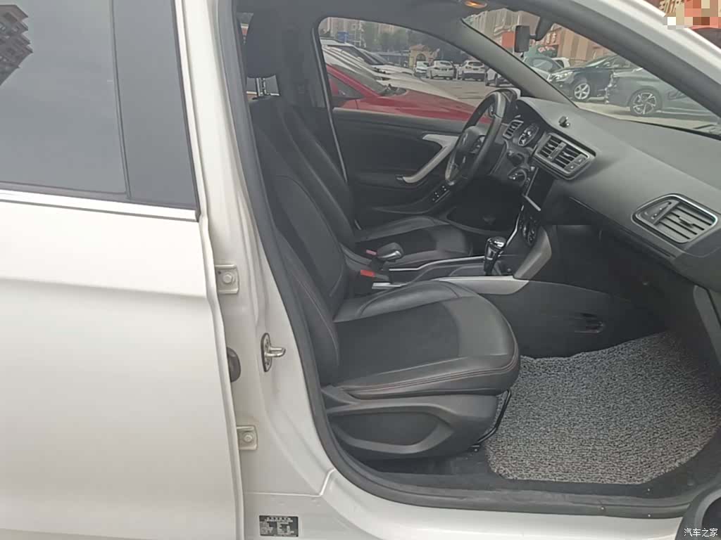 Citroen C3-XR, 2015 25