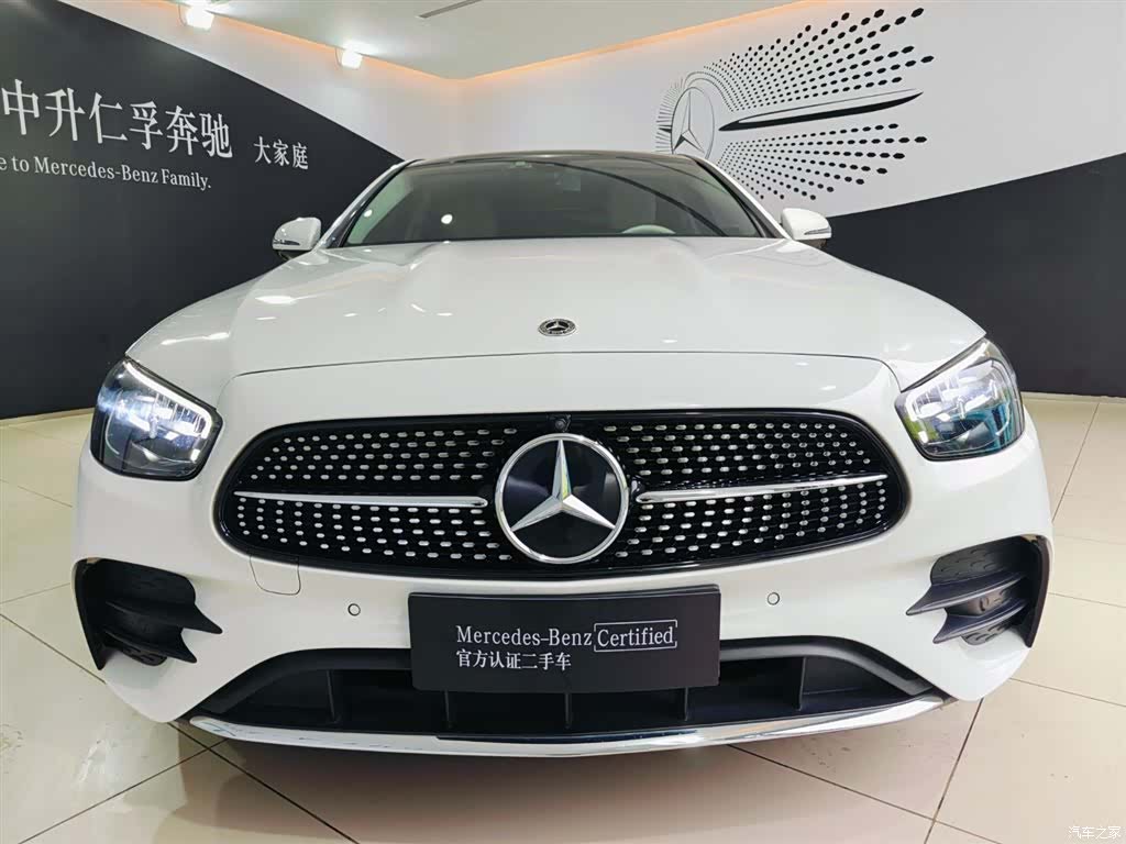 Mercedes-Benz E-Class, 2022 3