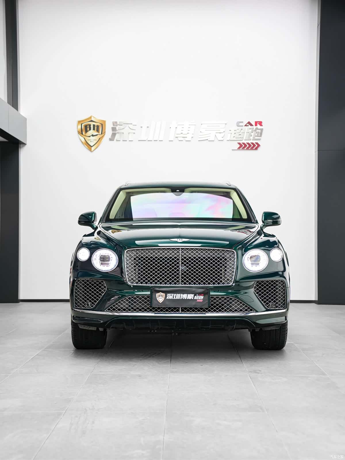 Bentley Bentayga, 2021 все фото