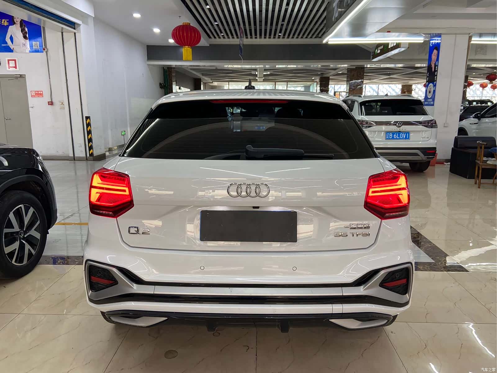 Audi Q2L, 2021 все фото