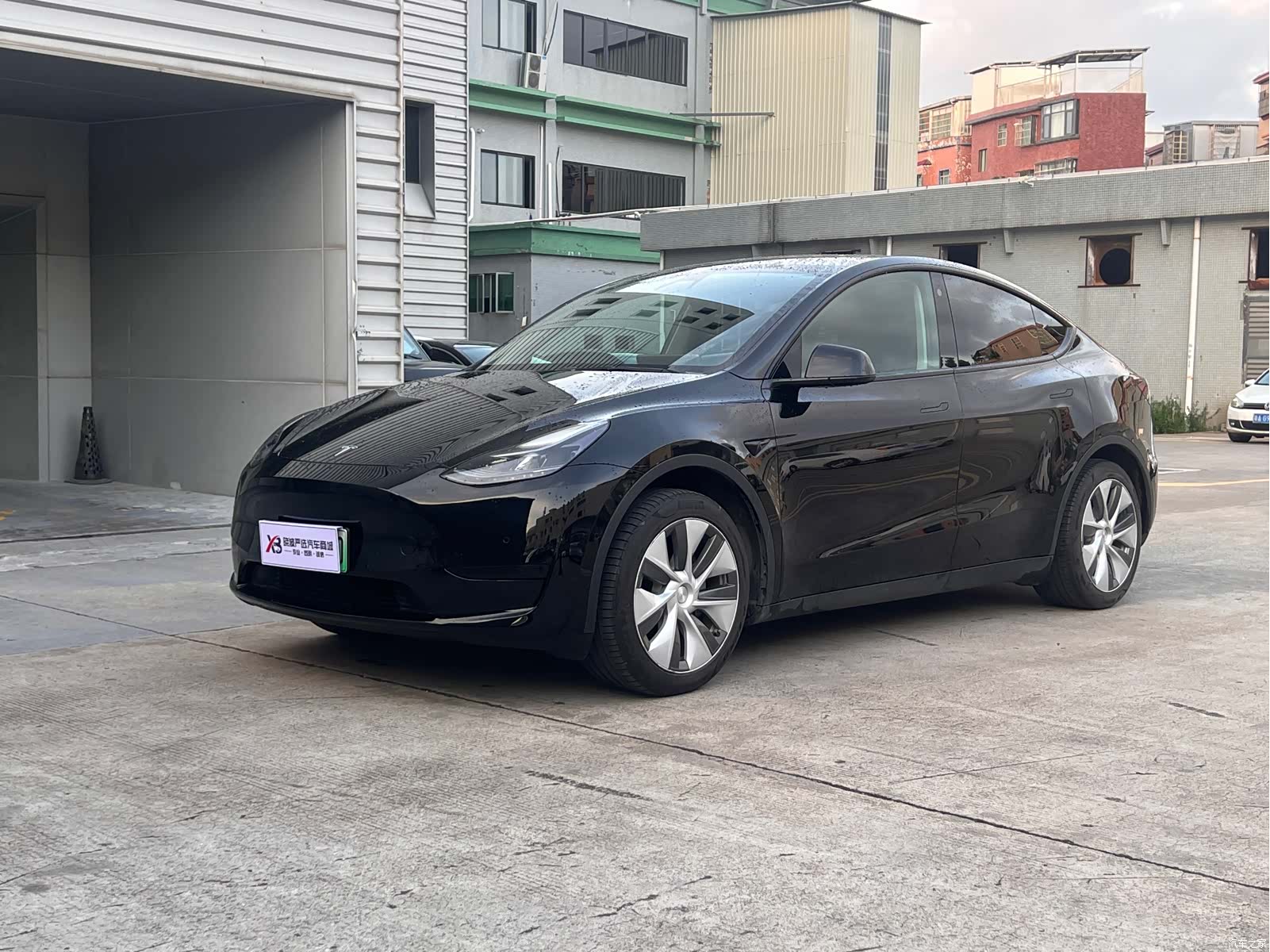 Tesla Model Y, 2022 1
