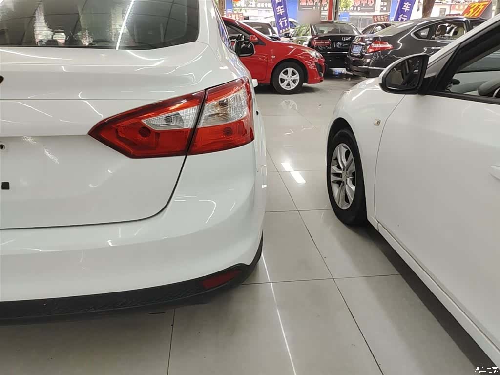 Ford Focus, 2014 8