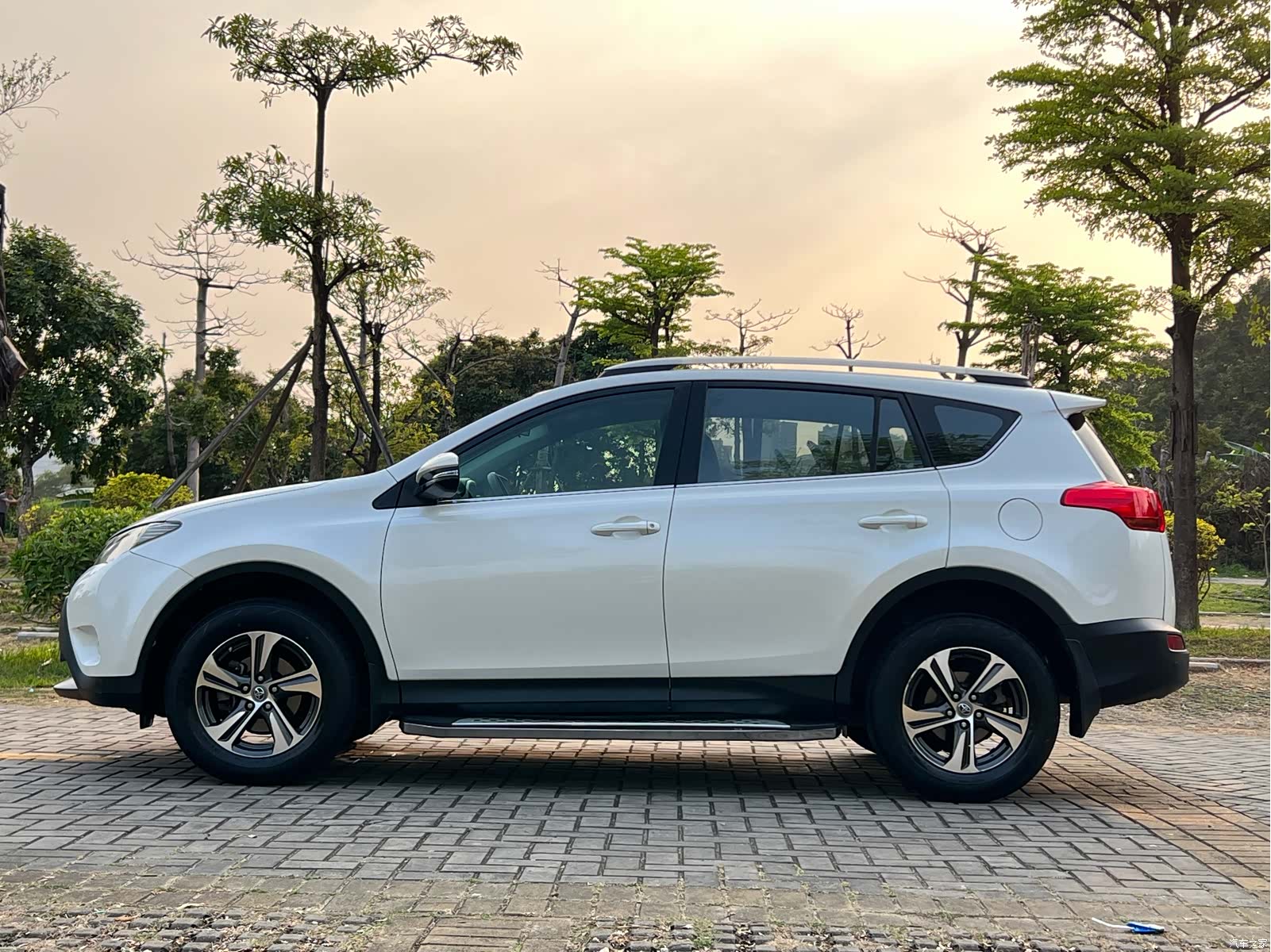 Toyota RAV4, 2016 8