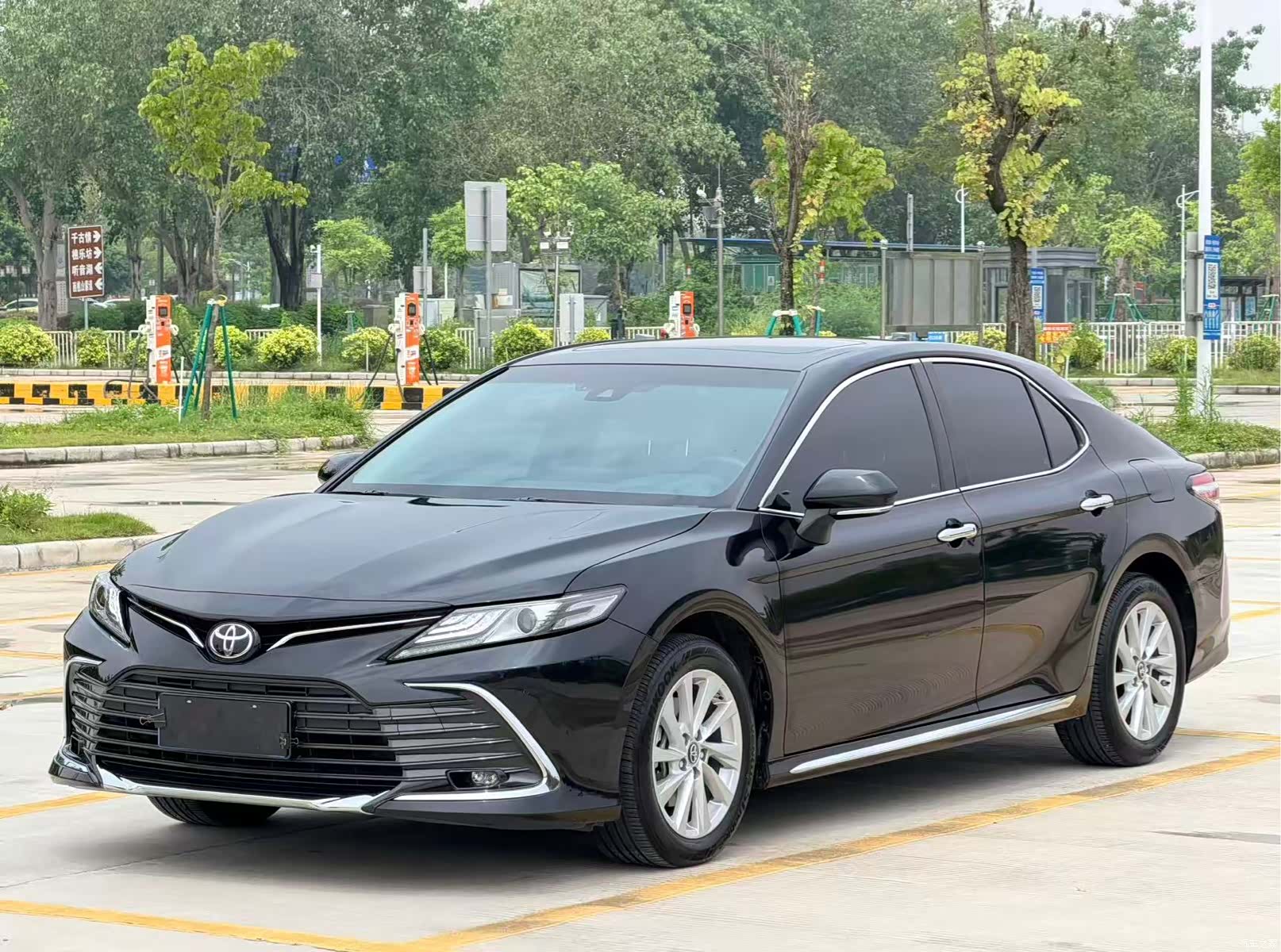 Toyota Camry, 2023 1