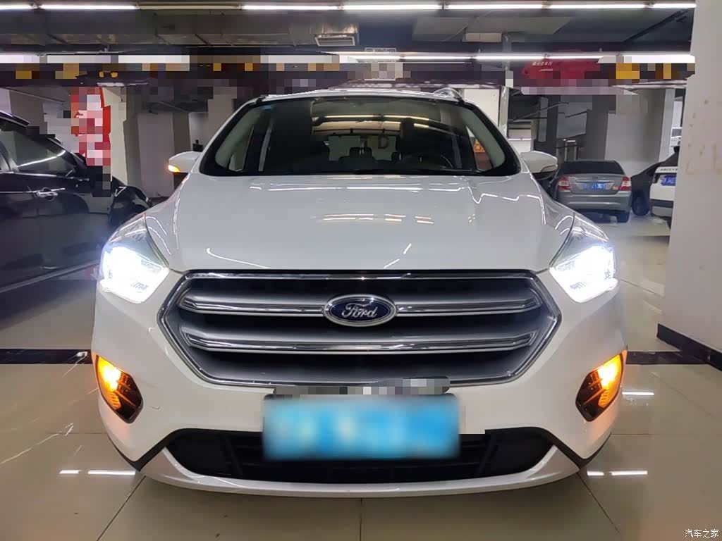 Ford Kuga, 2017 3