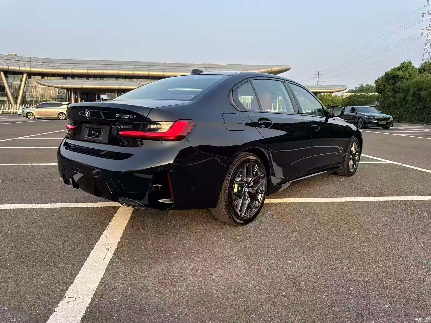 BMW 3 Series, 2025 все фото