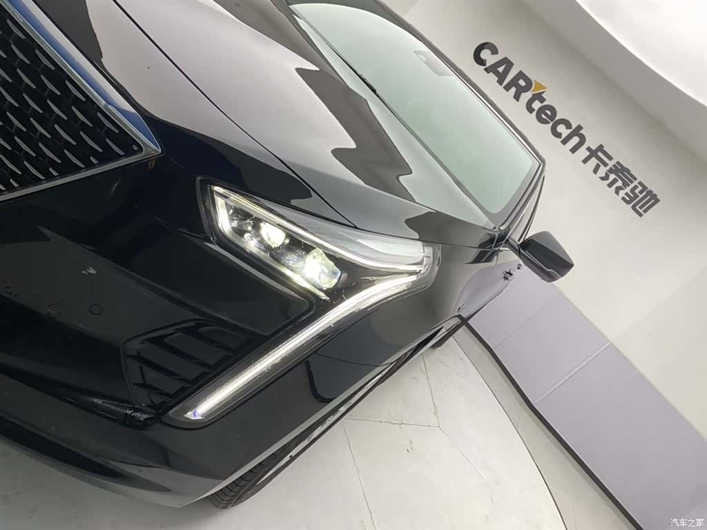 Cadillac CT6, 2023 9