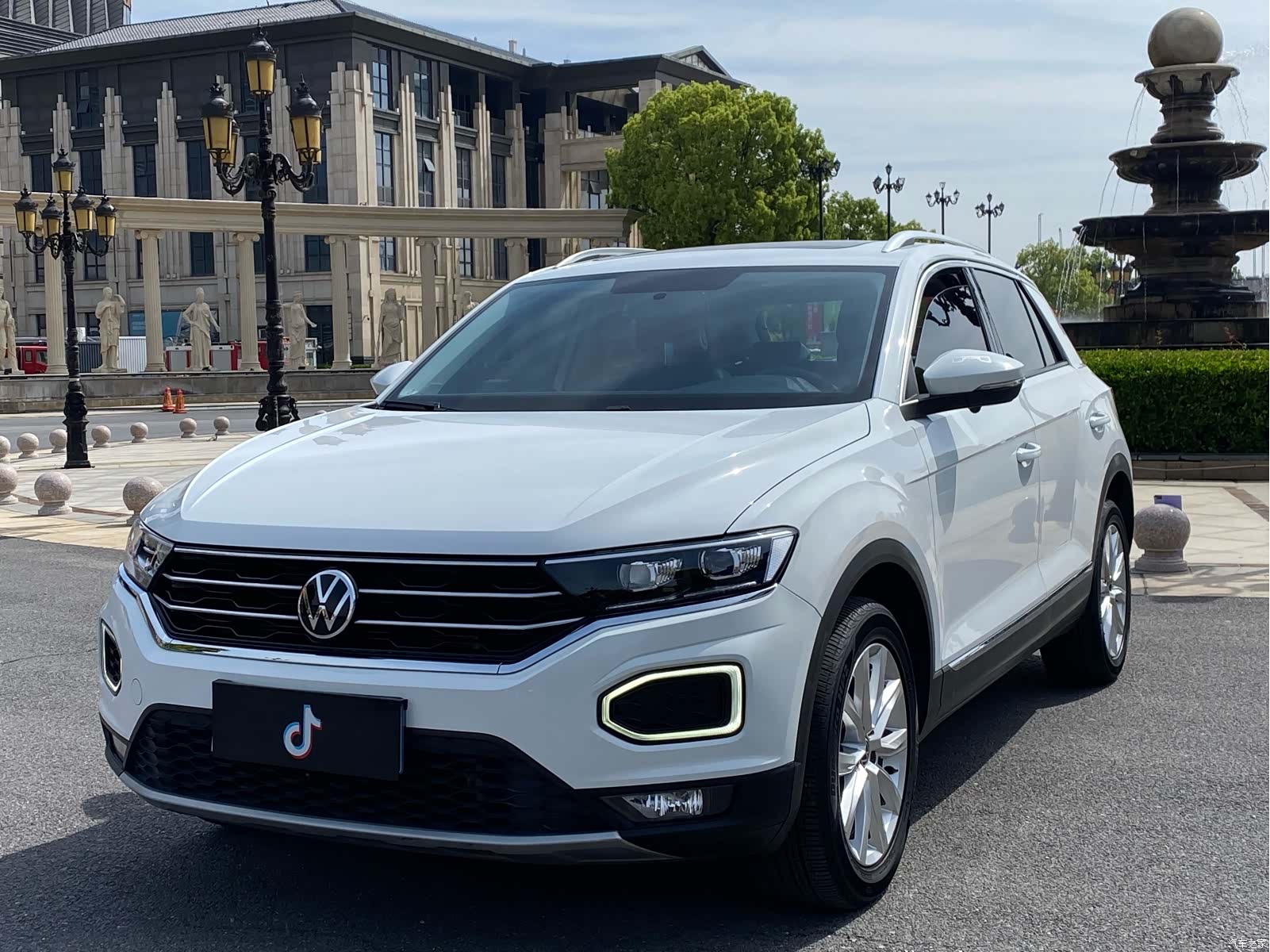 Volkswagen T-ROC, 2022 3