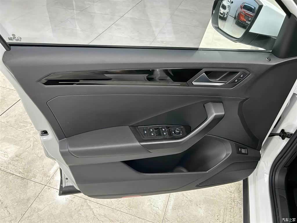 Volkswagen T-ROC, 2022 11