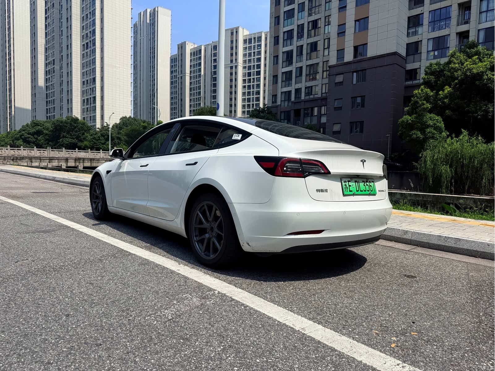 Tesla Model 3, 2022 3
