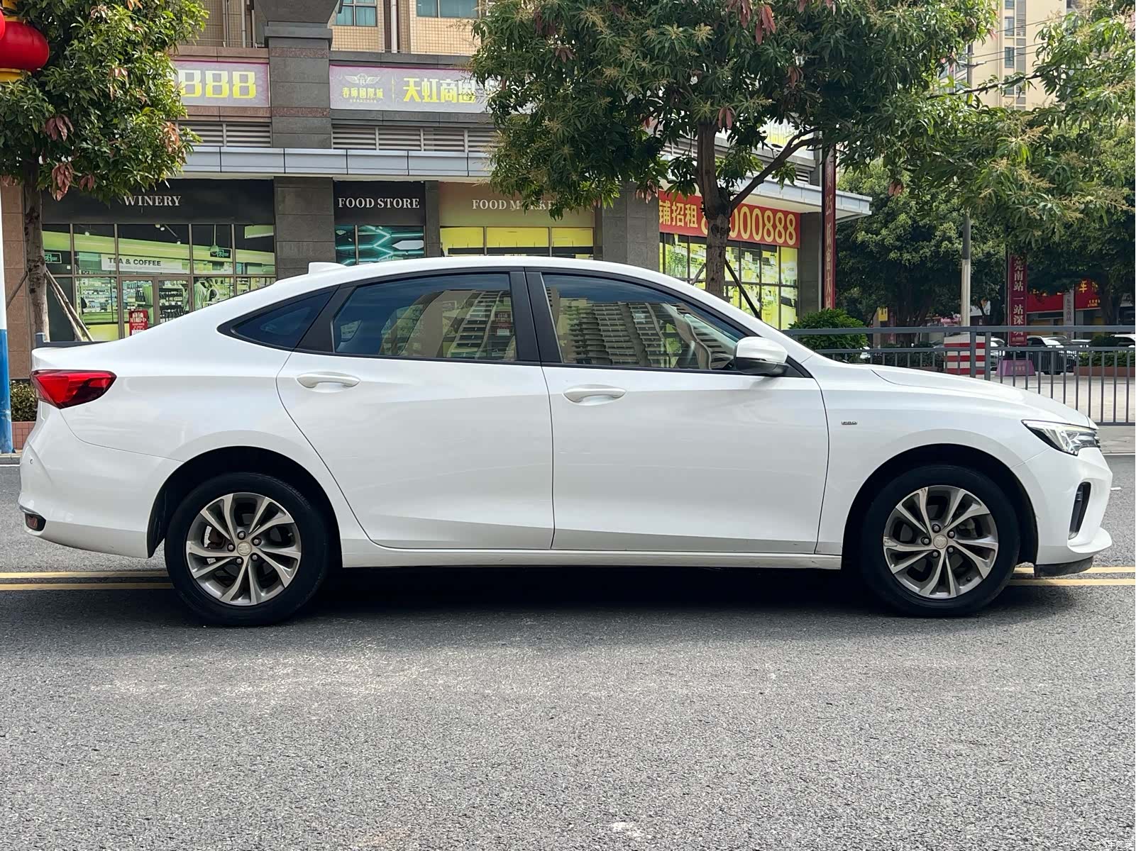 Buick Verano, 2023 8