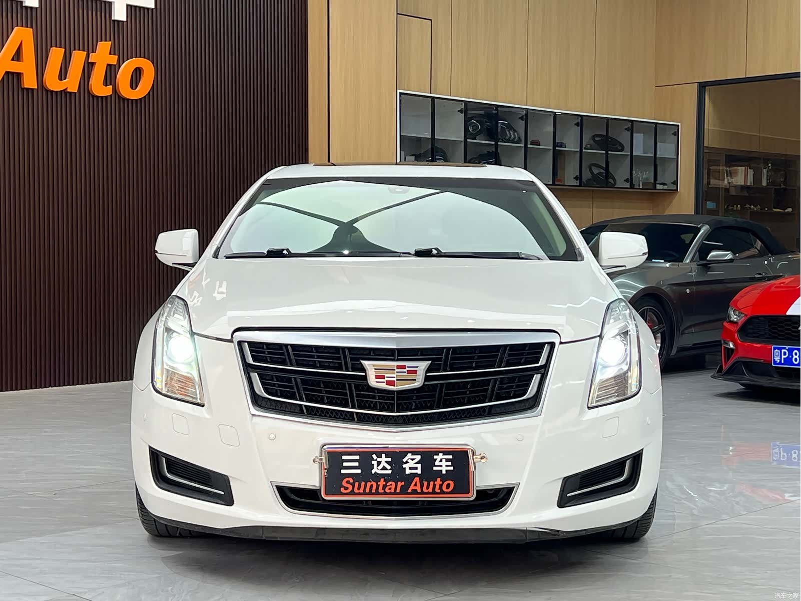 Cadillac XTS, 2016 2