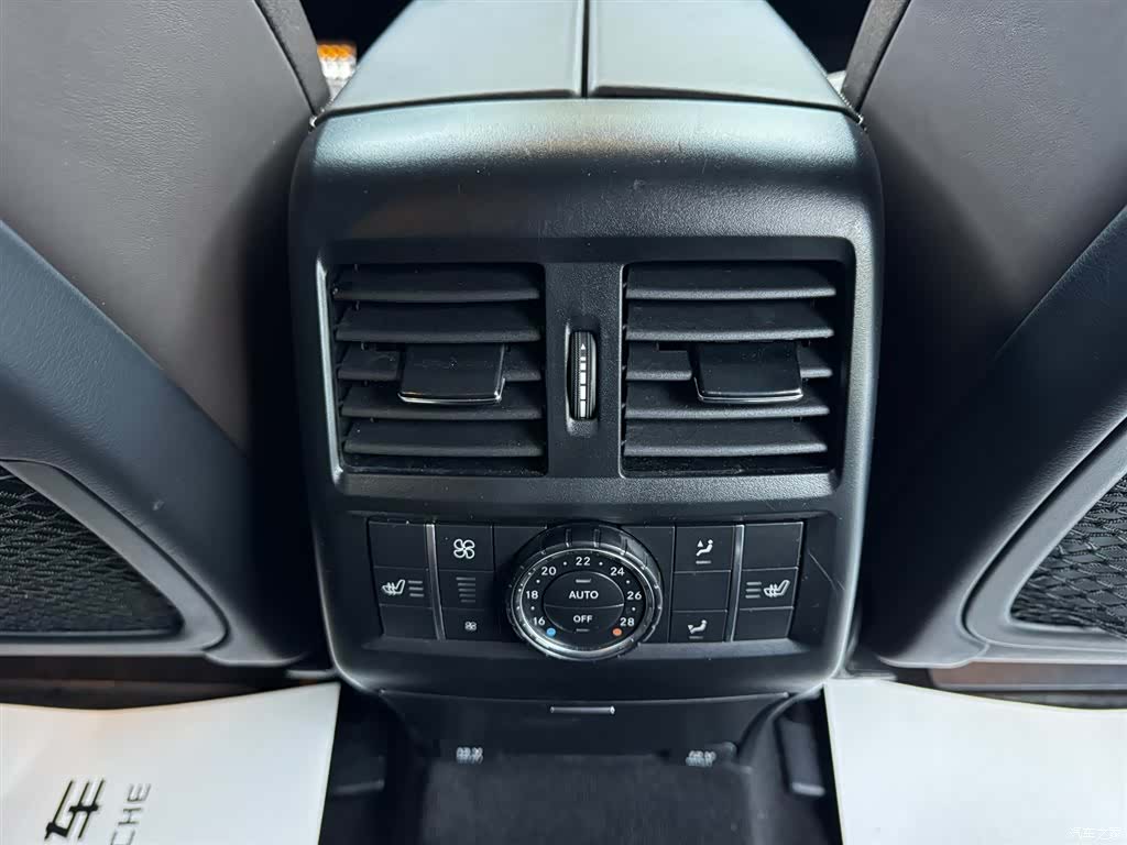 Mercedes-Benz GLS, 2016 24
