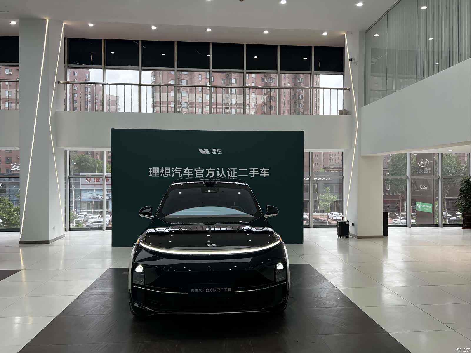 Li Auto L9, 2023 4
