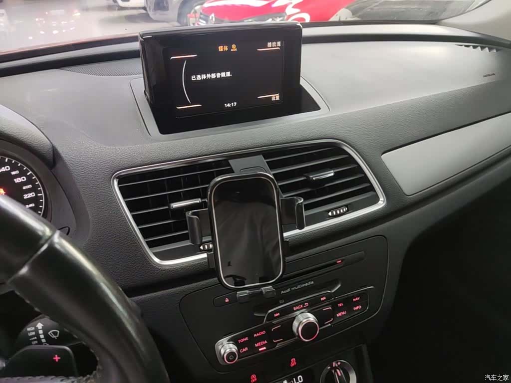 Audi Q3, 2015 13