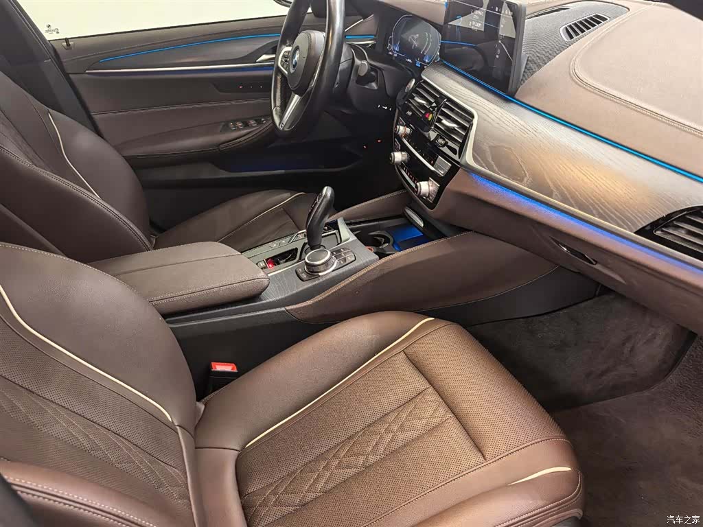 BMW 5 Series, 2022 11