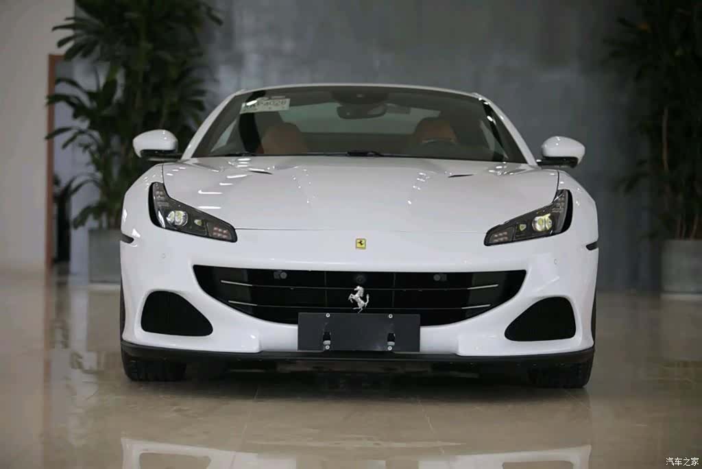 Ferrari Portofino, 2022 2