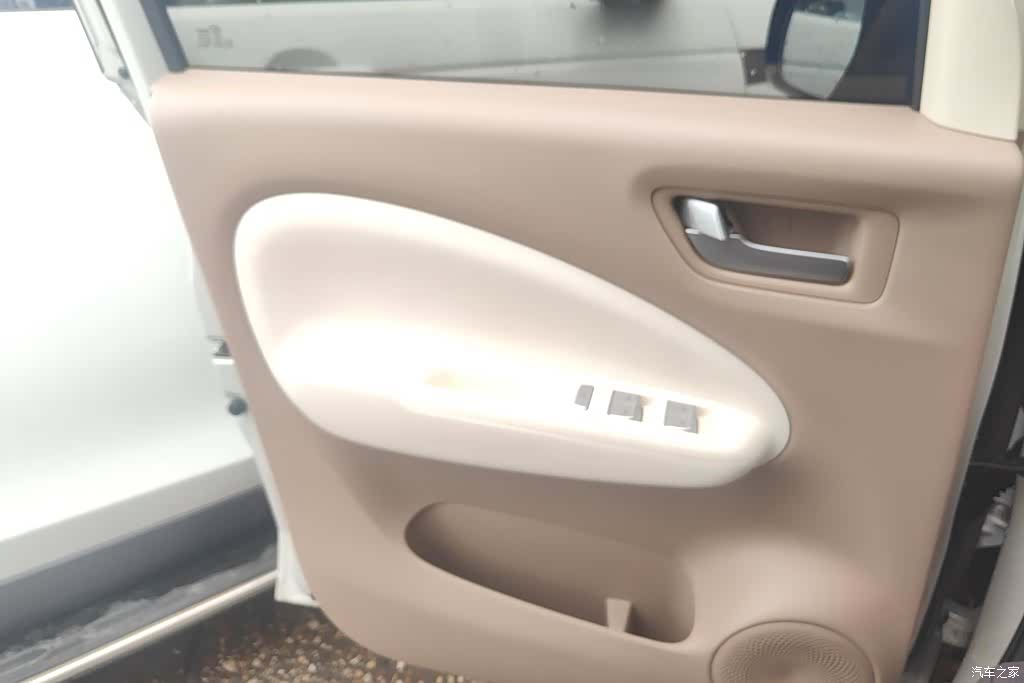 Wuling MINIEV, 2025 7