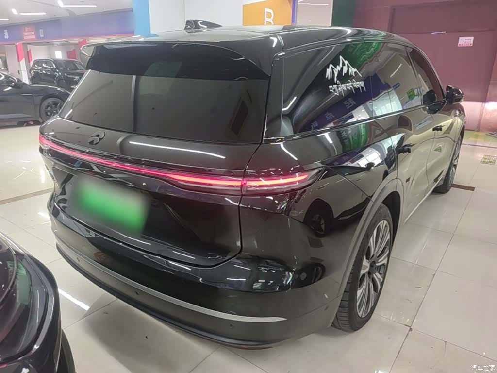 NIO ES8, 2023 7