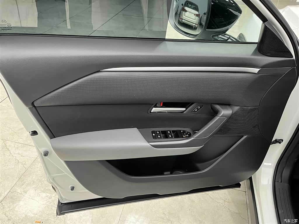 Mazda CX-50, 2023 9