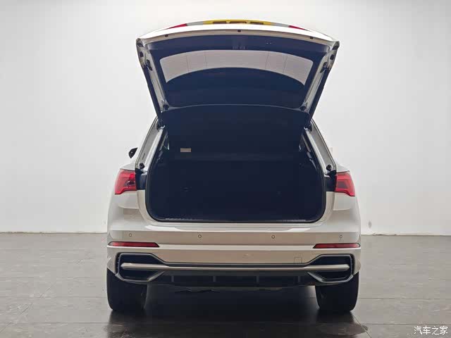 Audi Q3, 2020 7