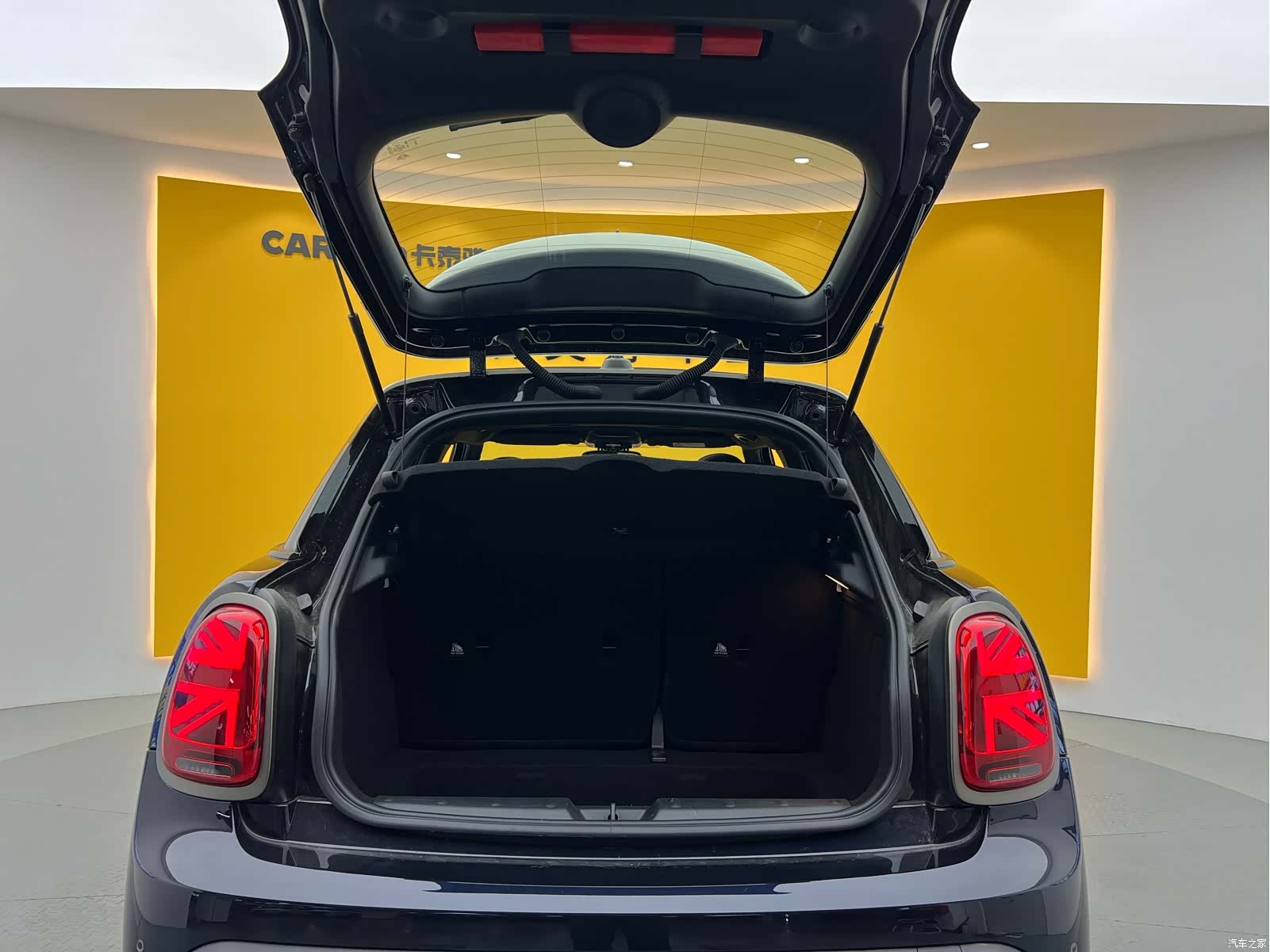 Mini Cooper, 2023 24